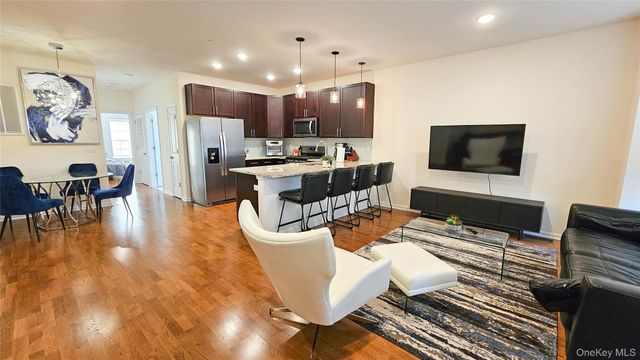 260 W Main Street 11, Goshen, NY 10924