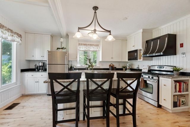 3 Franklin Terrace, Melrose, MA 02176