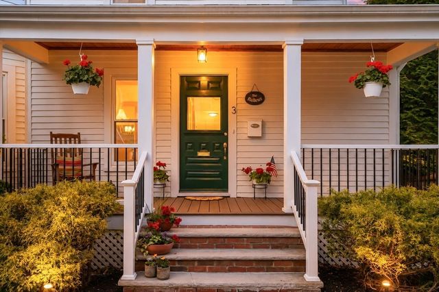 3 Franklin Terrace, Melrose, MA 02176