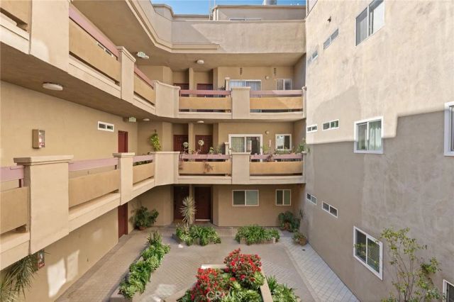 4301 Fulton Avenue 205, Sherman Oaks, CA 91423
