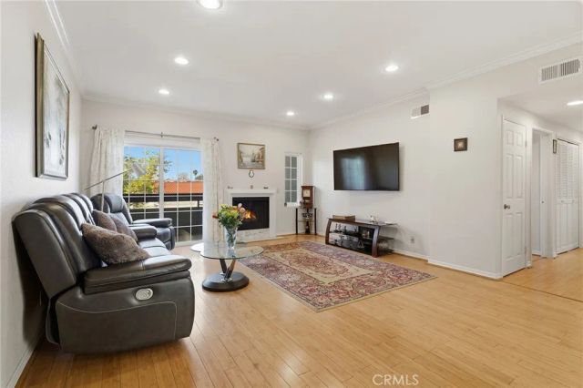 4301 Fulton Avenue 205, Sherman Oaks, CA 91423