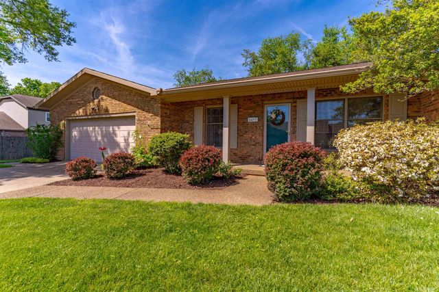 5497 E Sherwood Drive, Newburgh, IN 47630