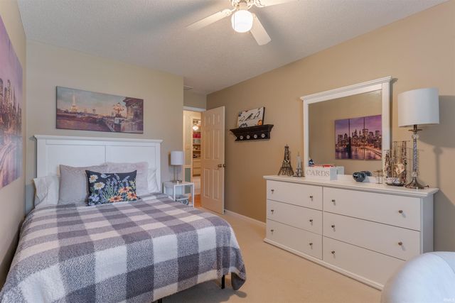 5497 E Sherwood Drive, Newburgh, IN 47630