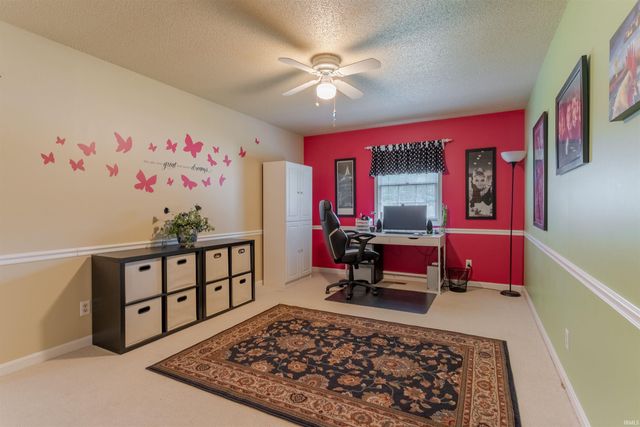 5497 E Sherwood Drive, Newburgh, IN 47630