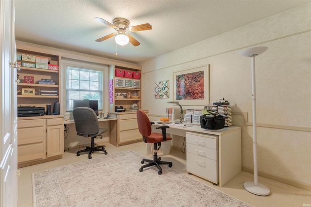 5497 E Sherwood Drive, Newburgh, IN 47630
