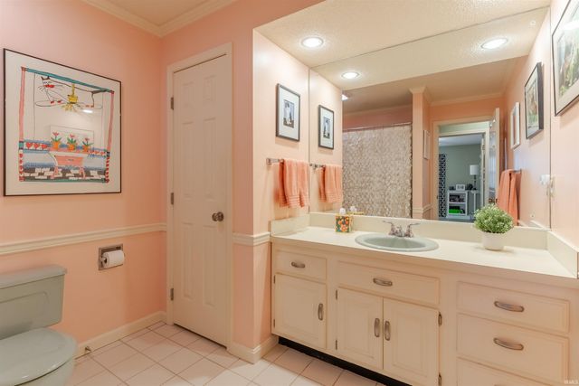 5497 E Sherwood Drive, Newburgh, IN 47630