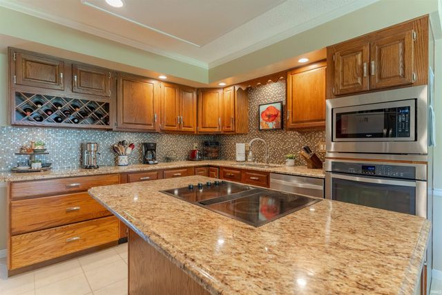 5497 E Sherwood Drive, Newburgh, IN 47630