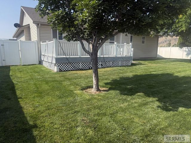 1996 Kinghorn Road, Pocatello, ID 83201