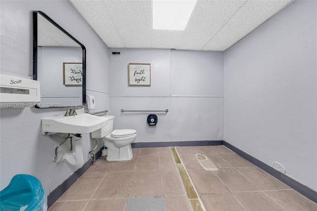 432 NW 12th Ave, Miami, FL 33128