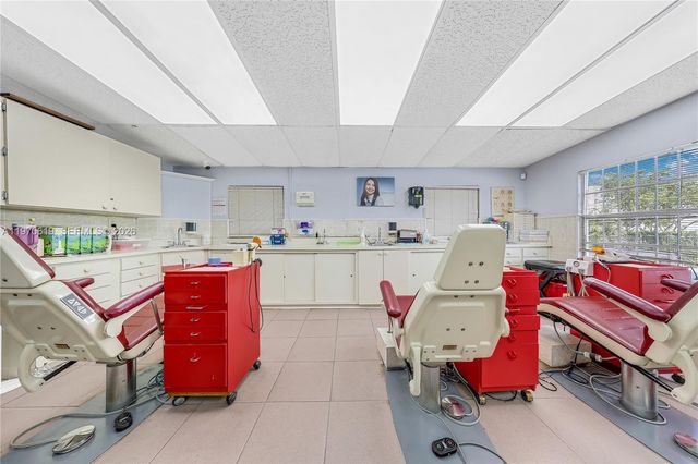 432 NW 12th Ave, Miami, FL 33128