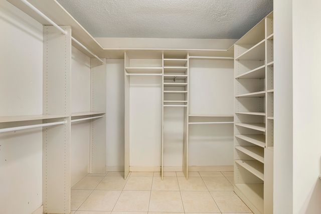 302 Brackenwood Circle, Palm Beach Gardens, FL 33418
