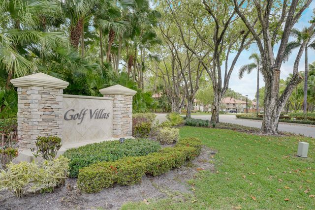 302 Brackenwood Circle, Palm Beach Gardens, FL 33418