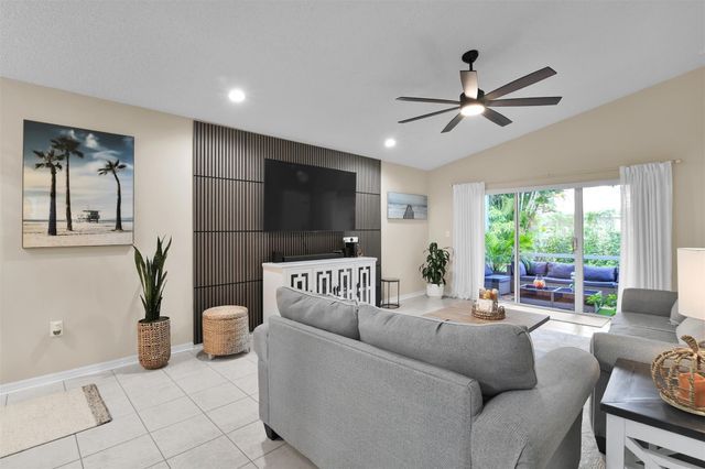 5285 NW 117TH Avenue, Coral Springs, FL 33076