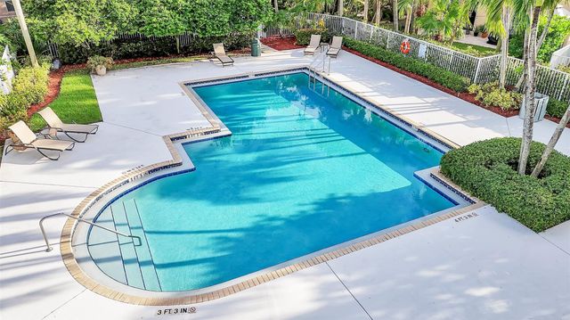5285 NW 117TH Avenue, Coral Springs, FL 33076