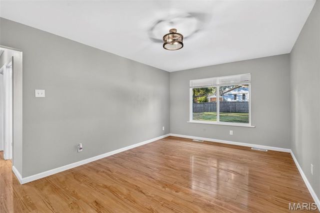 3865 Belcroft Drive, Florissant, MO 63034