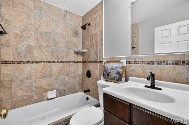 3865 Belcroft Drive, Florissant, MO 63034