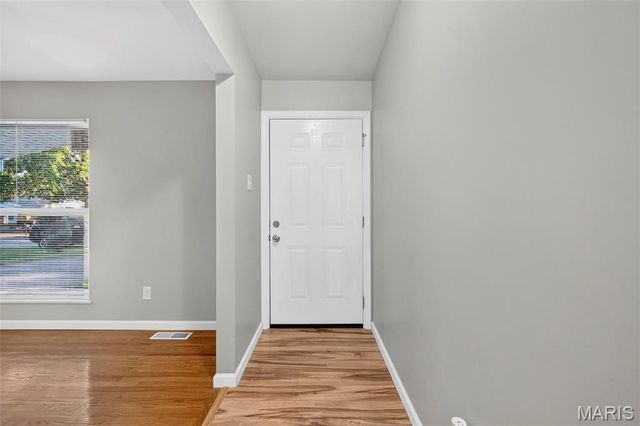 3865 Belcroft Drive, Florissant, MO 63034