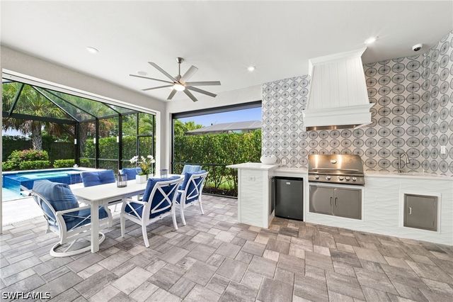 8884 Scarlotti PL, Naples, FL 34119