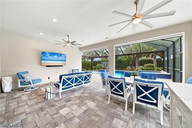 8884 Scarlotti PL, Naples, FL 34119