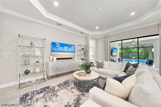 8884 Scarlotti PL, Naples, FL 34119