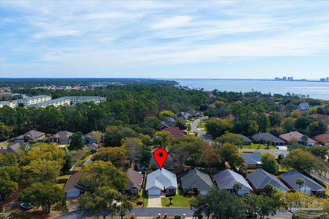 1710 Ivalea Cir, Navarre, FL 32566