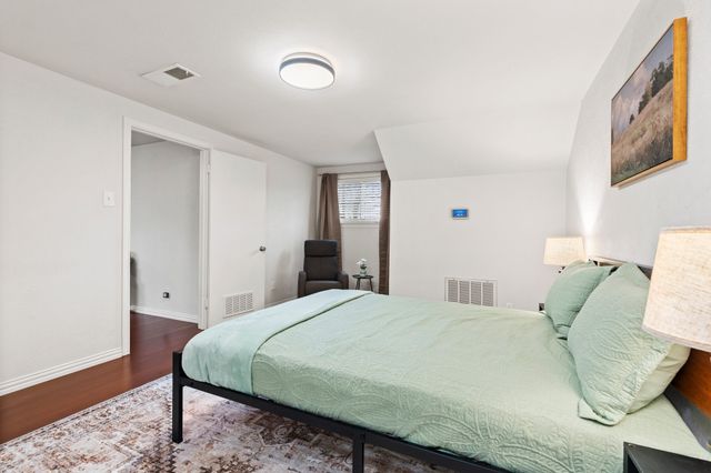 2653 Heatherwood Drive, Dallas, TX 75228