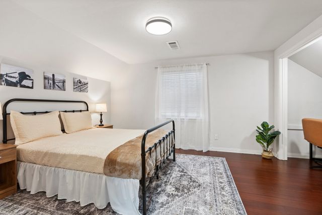 2653 Heatherwood Drive, Dallas, TX 75228