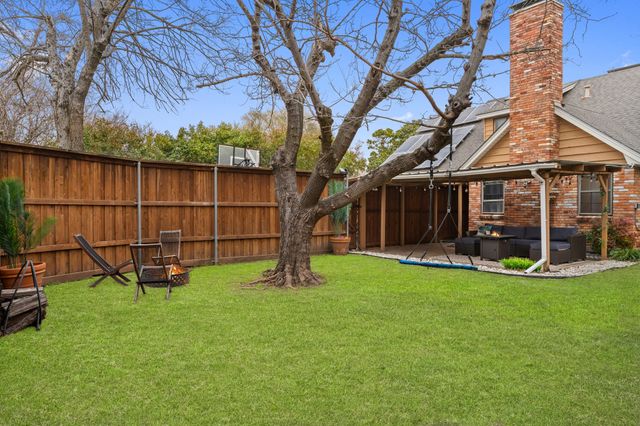 2653 Heatherwood Drive, Dallas, TX 75228