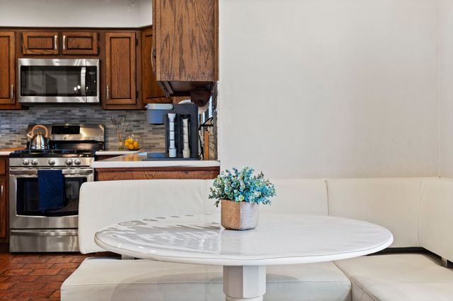 2653 Heatherwood Drive, Dallas, TX 75228