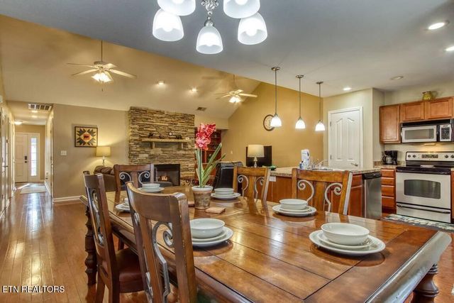 332 Meriwether Way, Pigeon Forge, TN 37863