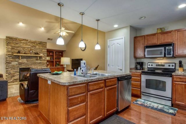 332 Meriwether Way, Pigeon Forge, TN 37863