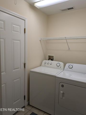 332 Meriwether Way, Pigeon Forge, TN 37863