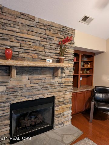 332 Meriwether Way, Pigeon Forge, TN 37863