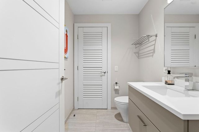 40 Traveler St 410, Boston, MA 02118