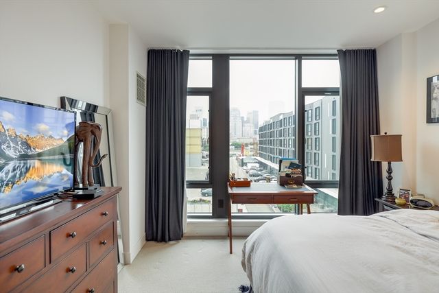 40 Traveler St 410, Boston, MA 02118