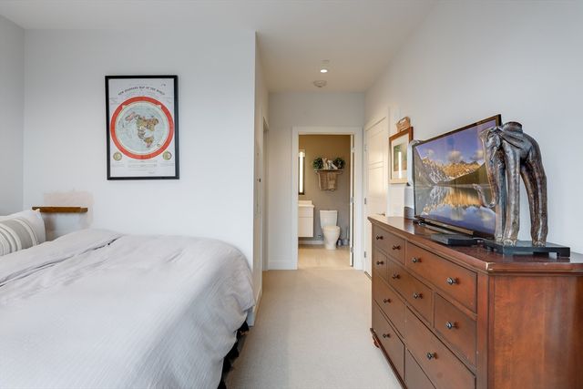 40 Traveler St 410, Boston, MA 02118