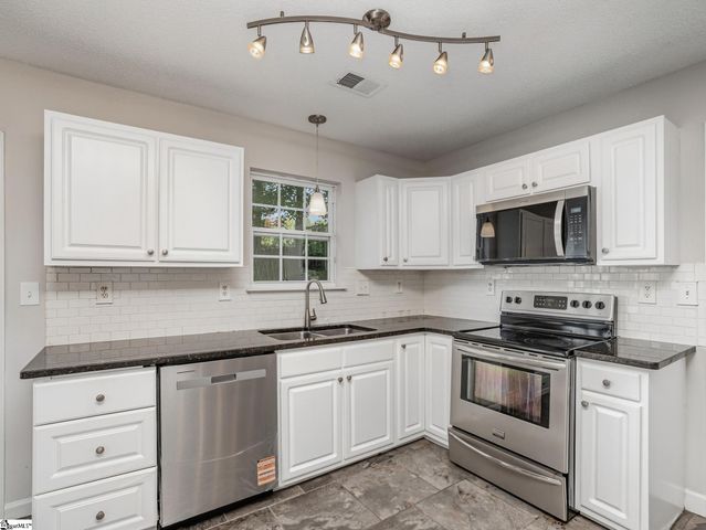 658 Hunters Lane, Anderson, SC 29625