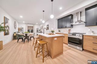 107 Encampment Court, Montville Township, NJ 07082