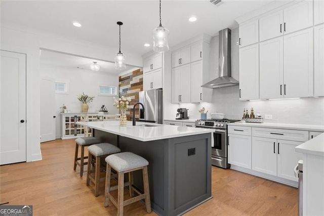 2010 Cottonwood Lane, Woodstock, GA 30188