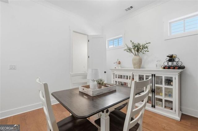 2010 Cottonwood Lane, Woodstock, GA 30188