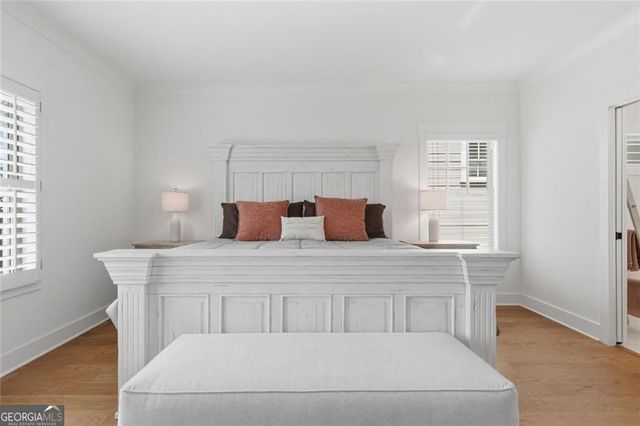 2010 Cottonwood Lane, Woodstock, GA 30188