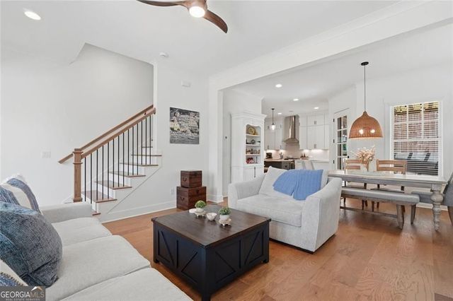 2010 Cottonwood Lane, Woodstock, GA 30188