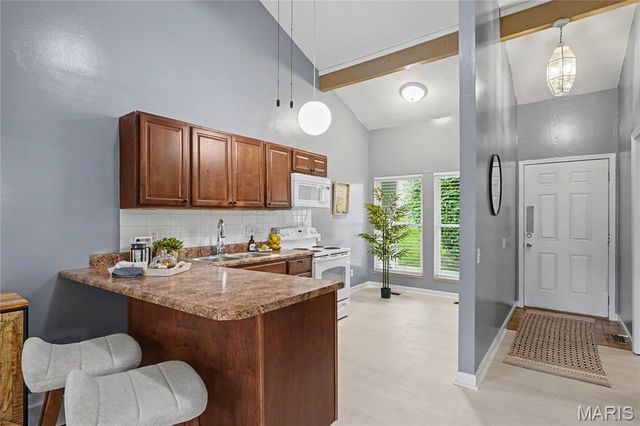 176 Harbor View Drive, Lake St Louis, MO 63367
