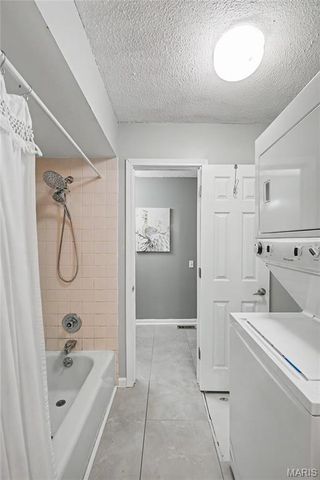 176 Harbor View Drive, Lake St Louis, MO 63367