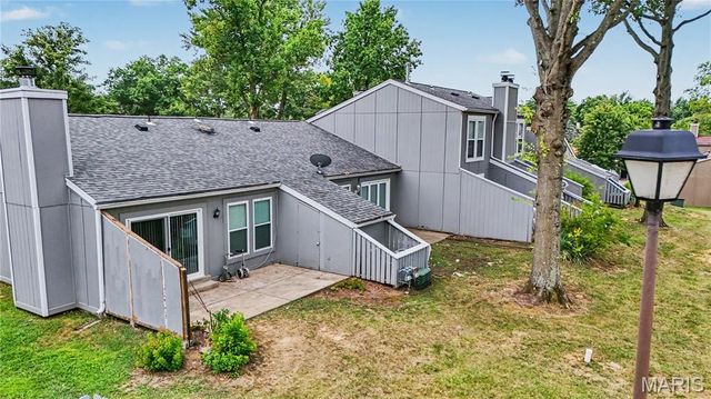 176 Harbor View Drive, Lake St Louis, MO 63367