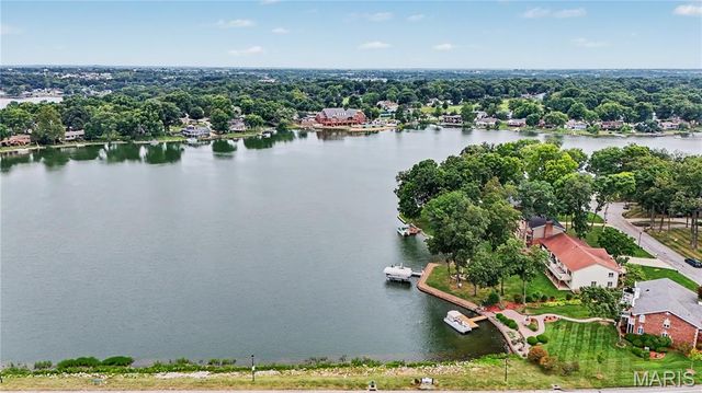 176 Harbor View Drive, Lake St Louis, MO 63367