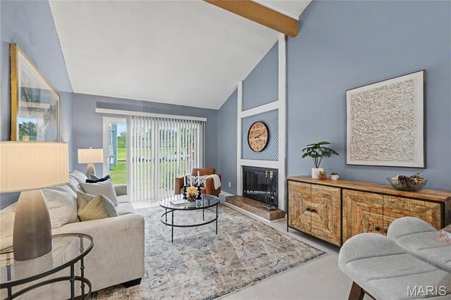 176 Harbor View Drive, Lake St Louis, MO 63367