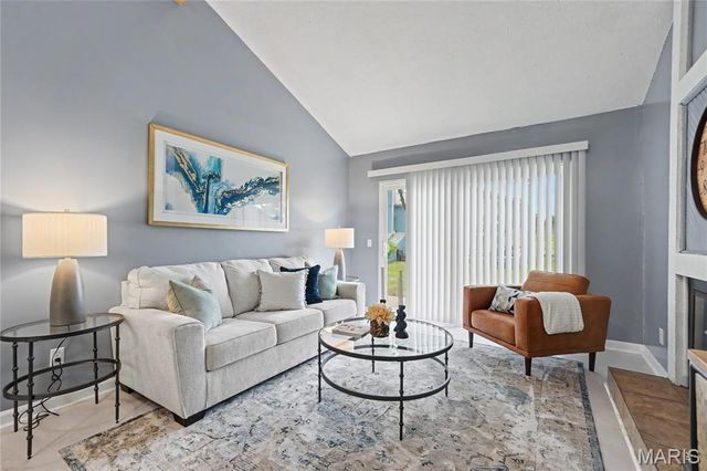 176 Harbor View Drive, Lake St Louis, MO 63367