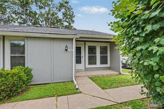 176 Harbor View Drive, Lake St Louis, MO 63367