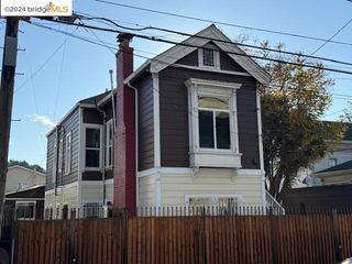 719 35Th St, Oakland, CA 94609